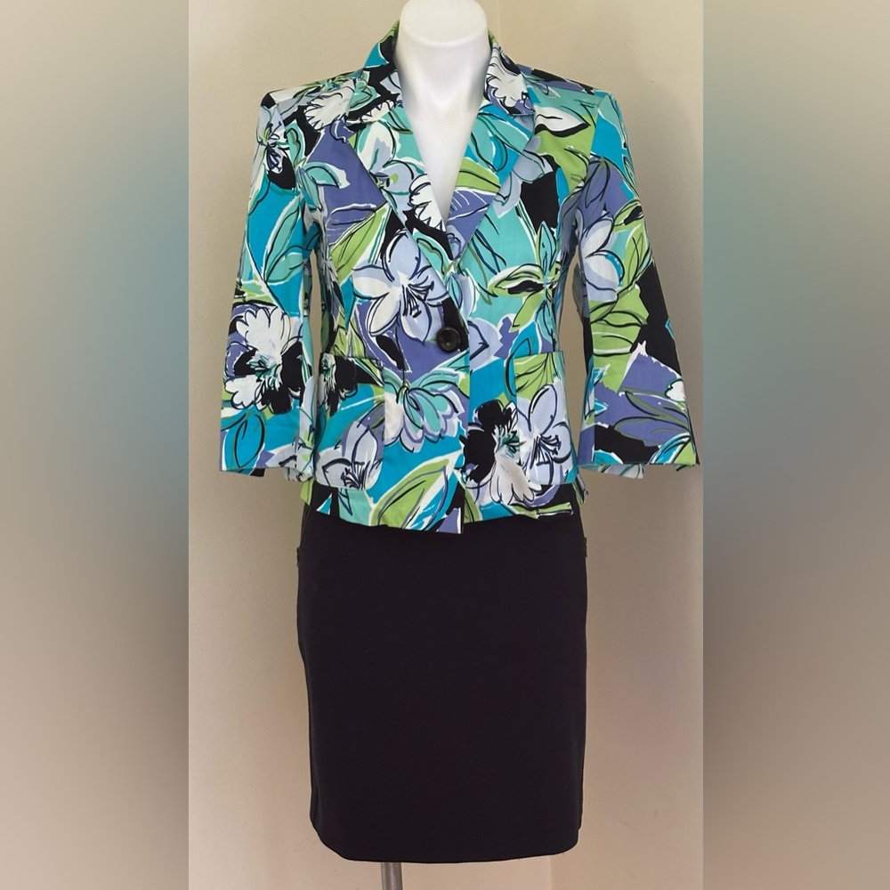 ERIN LONDON Stretch Blue Purple Green White Floral Blazer. 3/4the Sleeves.Sz PS